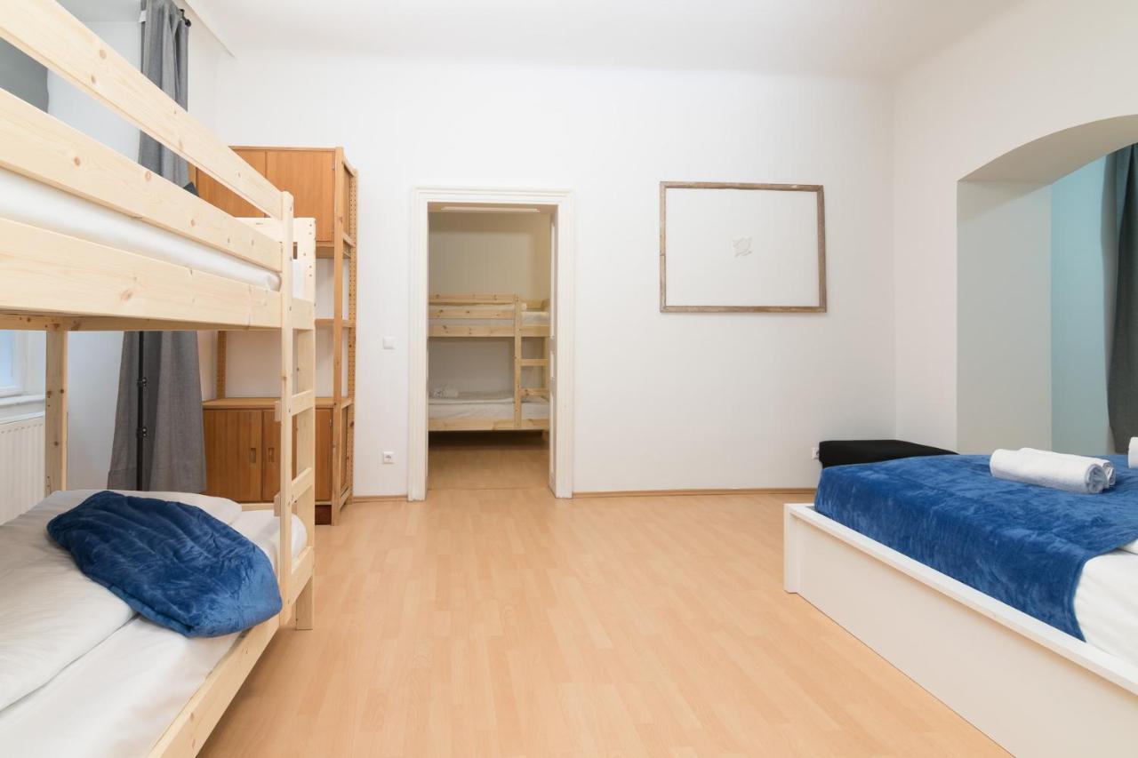 Spacious 2 Bedrooms Apartment In 4Th District Near Karlskirche Вена Экстерьер фото