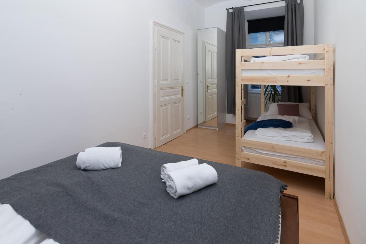 Spacious 2 Bedrooms Apartment In 4Th District Near Karlskirche Вена Экстерьер фото
