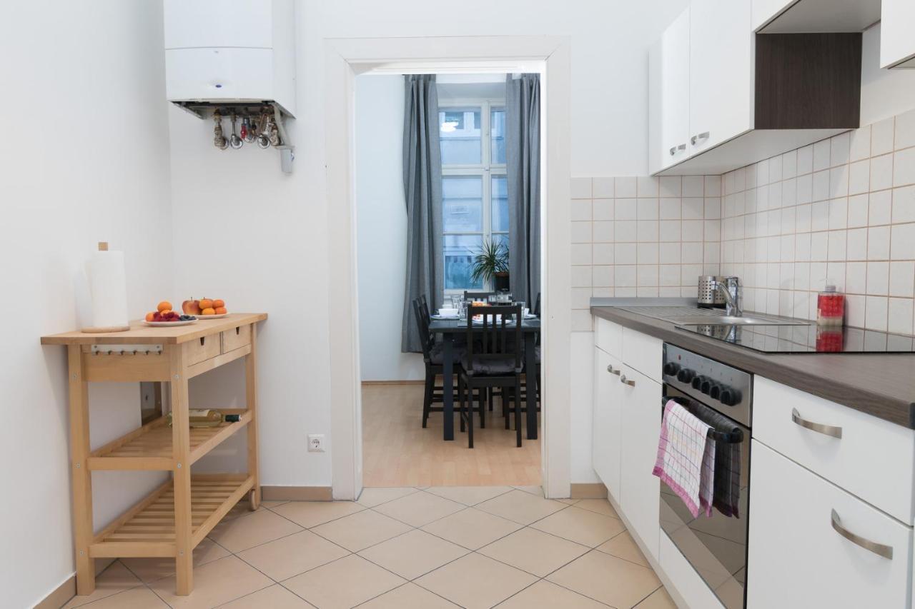 Spacious 2 Bedrooms Apartment In 4Th District Near Karlskirche Вена Экстерьер фото